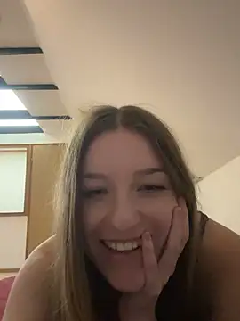MyCherryKiss - go doggy and slap your ass x20 🥵💞