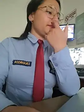 Queen_linda1 - “😱RIDE HUGE DILDO NAKED +SQUIRT”