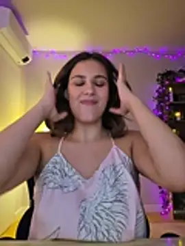 MiaRides19 - I will suck dildo 🙈🙈
