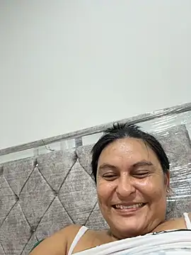 Horny-Mommy-Dirty - Squirt