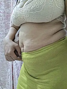 Jassi_Does - Oil on Ass