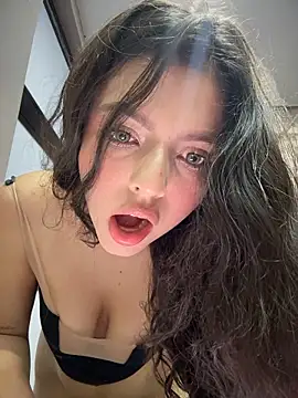 Natalia-acosta - FUCK MY PUSSY UNDERTABLE + FLASH TITS💦