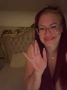 FunnyTweety - Show My Boobs FIRST TIME!🍒