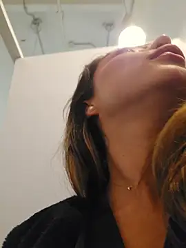 Karen_San_Miguel - Open a blouse in public + control toy 5m