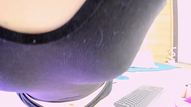 EimyAndMaxi - DEEPTHROAT SHOW AND SPANK HER ASS