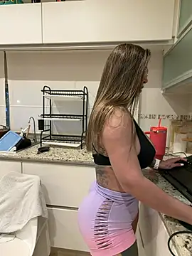 Maferalvarexxx - Finger in asshole