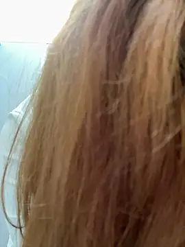 Freaky__Nikki - pussyspread closeup in doggy