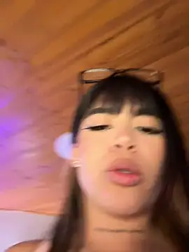 Peachy_pink18 - My friend squeezes my tits.
