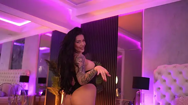 AishaaDevoe - Drool over those boobies