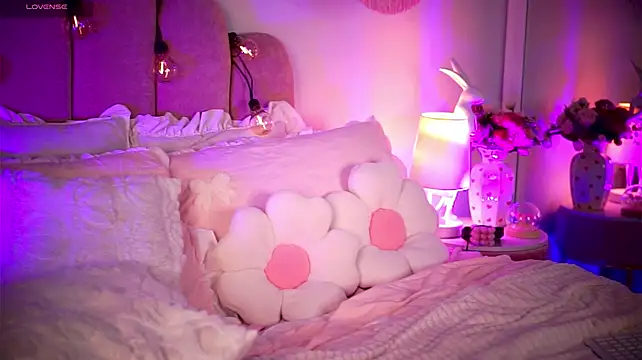 MiaMuse - 💓naked tease💓