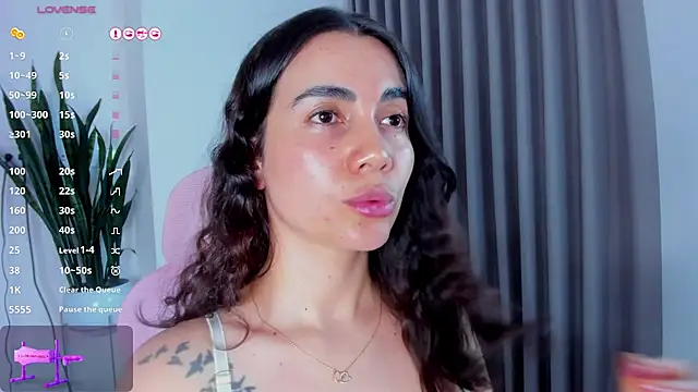 Sara_ospina22 - MAKE ME WET 💦