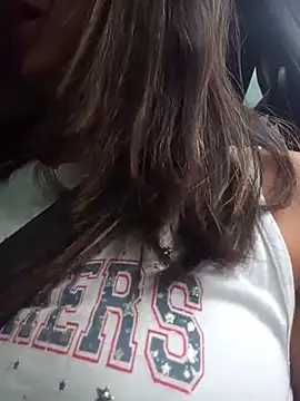 Sahana_Ashiika - Waiting for the car'swindshield wipers