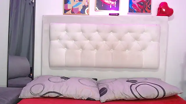 Jescaoporto4 - spread your legs and show your pussy