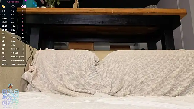 SweetSakuraJane - put hush inside my ass make it bzzz