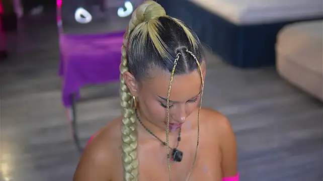 EvaZane - Oil my ass 🍾