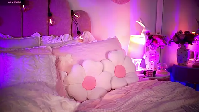 MiaMuse - 💓naked tease💓