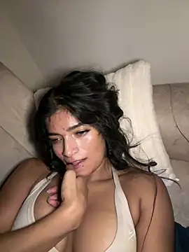 AgathaGeorgiou - Oil body and sexy dance
