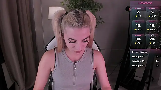 Emy__angel - topless