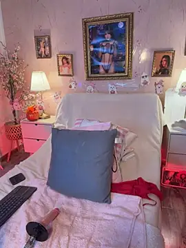 Annieesweett - Dildo play in doggy pose