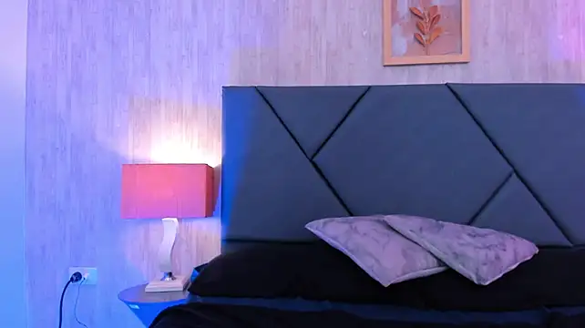 Lunaira_Deep - put plug anal