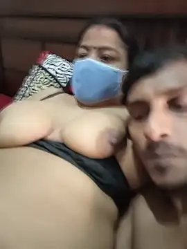 Priyadiwani - Cum'e in face facial public