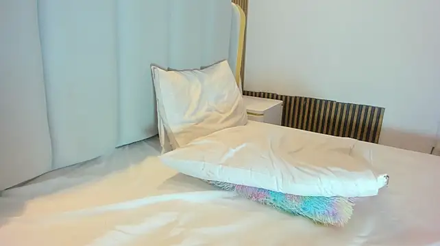 Zhara_Pearl_ - oil massage, full body