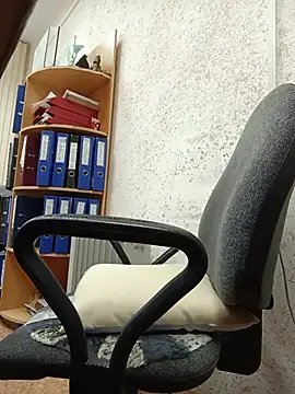 Office_Albertina - Squirting naked in the office bathroom