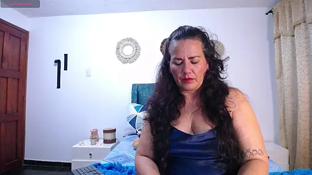Sofiamature01 - squirt