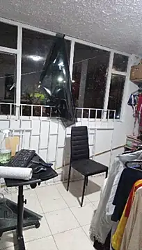 Brenda_Berck_ - Open ass smell finger