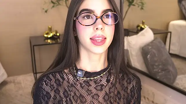 SolAvelar - Show boobs+ pinching nipples🔥🫦