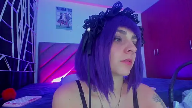 KARINNA__RAVEN - shake ass + oil 🍑