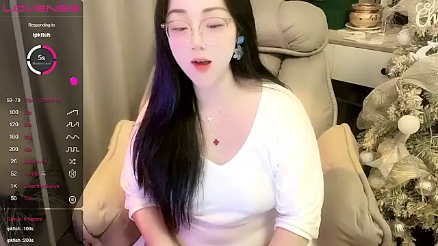 Monica-666888- - ʕ•̫͡•ʔ•͓͡•ʔ凡事留一手，方便玩手机📱📱📱📱