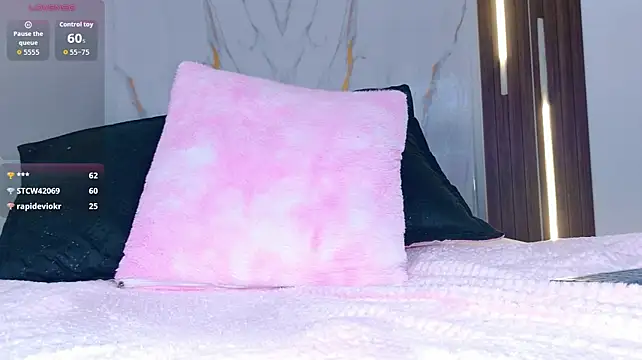 Mia_099 - Double penetration with fingers+CUM🔥🍦