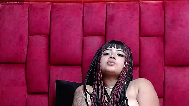 ASLY_CLOE - saliva in face