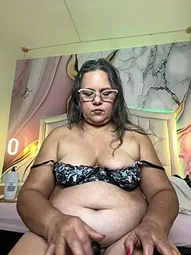 Lucy_Milf_474 - FINGER IN THE ASS