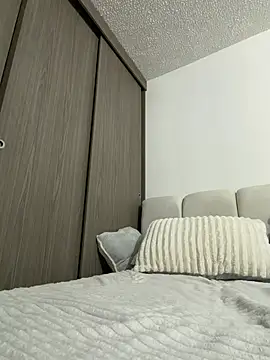 GabyMejiaa - show boobs
