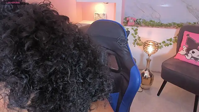 SarahLynn7 - FINGERING PUSSY 2MIN CONTROL LUSH