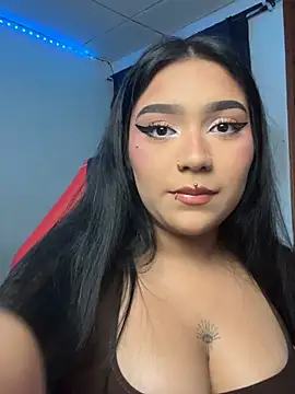 Emy_Laurens - SHOW TITS + BOUNCE🔥🍒