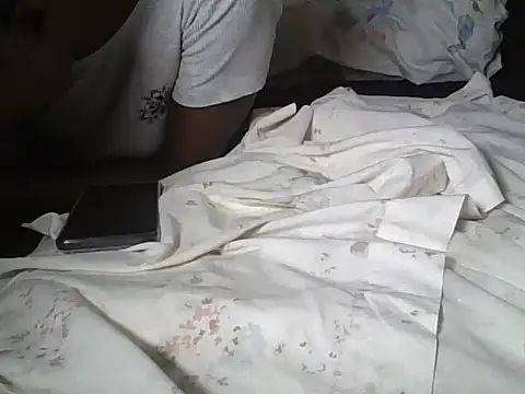 Prettychocolatepetite - pussy fingering