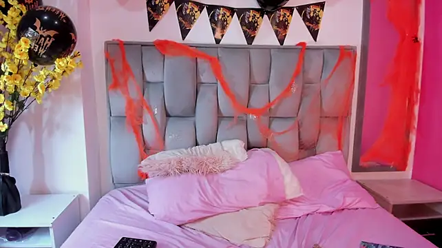 Vanessa-Lopezz - Spank ass x4