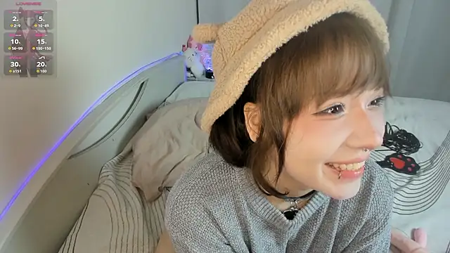 Nixiee - slap boobs by whip