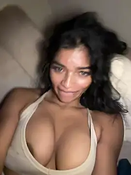 AgathaGeorgiou - Oil body and sexy dance