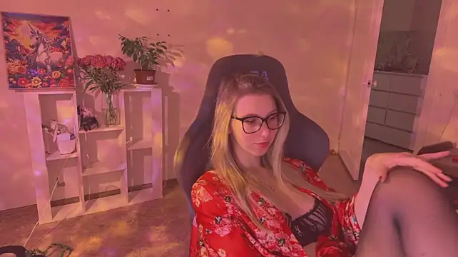 Alexa_purr - wear slutty bodysuit