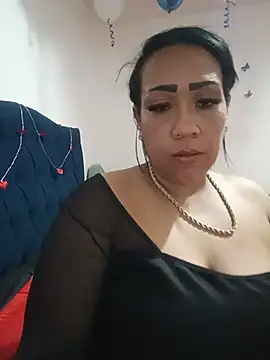 OliviaWilliamm - Spanks ass x10