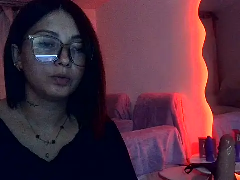 Your_queen_cleopatra - A day of rest for your queen👠
