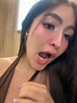 Gaby-Herrera - FUCK ME DOGGY STYLE UNDER THE TABLE😈🥵