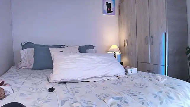 HelennaMoon_ - DILDO 🍆 Can you help me feel it deeper?