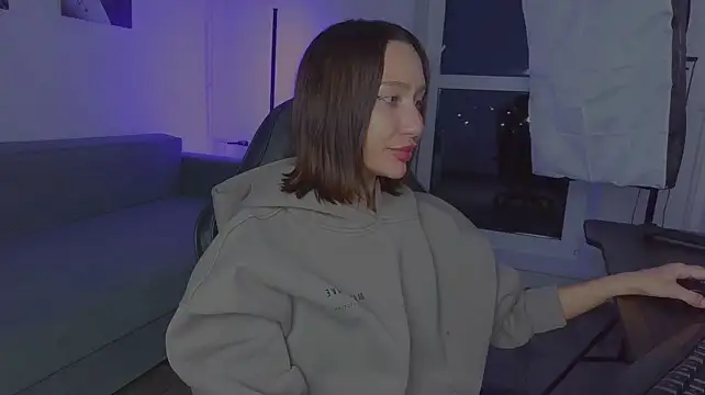 Lisa_Shultz - 🔥UNDRESS ME^^🔥