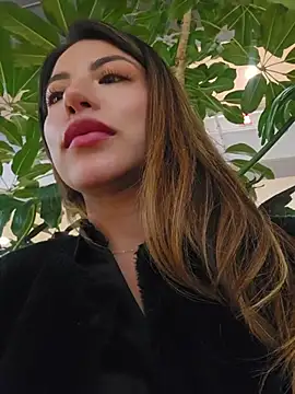 Karen_San_Miguel - Open a blouse in public + control toy 5m
