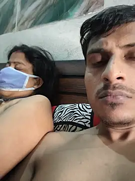 Priyadiwani - Cum'e in face facial public